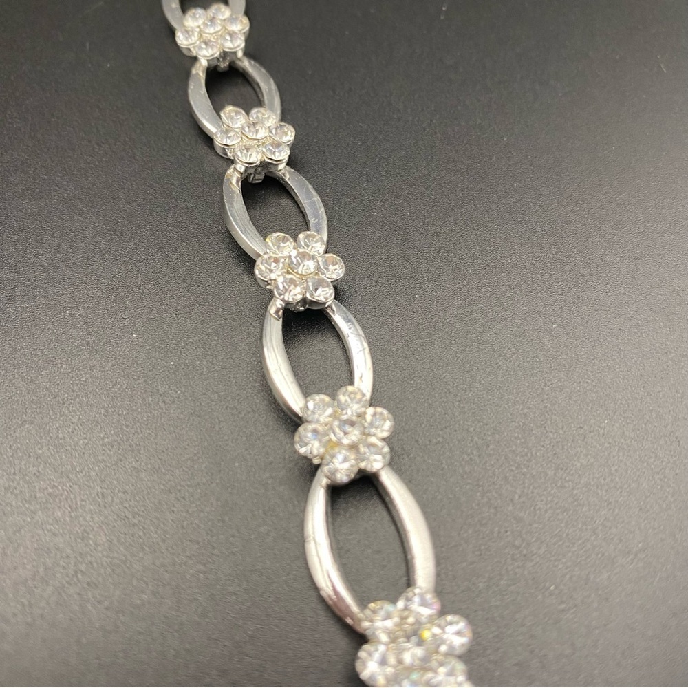 Silver Link rhinestone bracelet - Picture 7 of 7